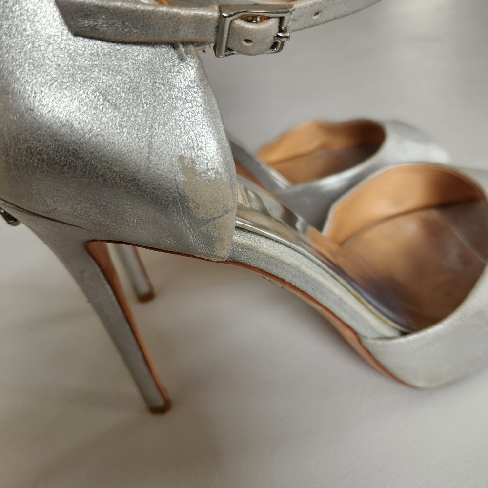 Badgley Mischka peep toe Embellished Pumps - Picture 7 of 13
